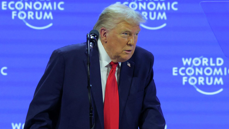 Европа должна вынести урок из выступления Трампа в Давосе, пишут СМИ