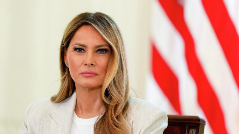 Фильм о первой леди США сняли с показа в кинотеатрах ЮАР, сообщают СМИ