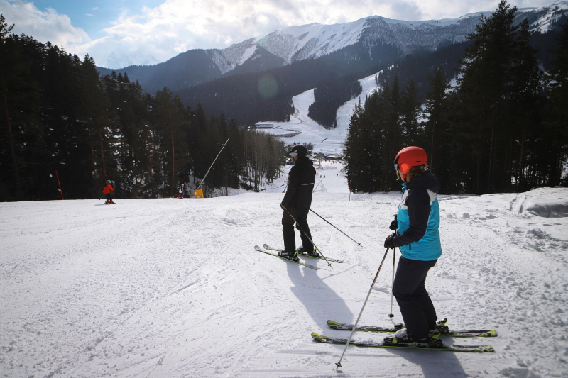 Горнолыжные курорты России 2025-2026: рейтинг лучших с ценами