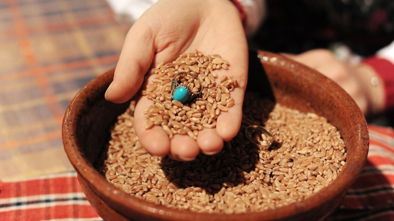 Иеромонах назвал гадание в святки бесовщиной