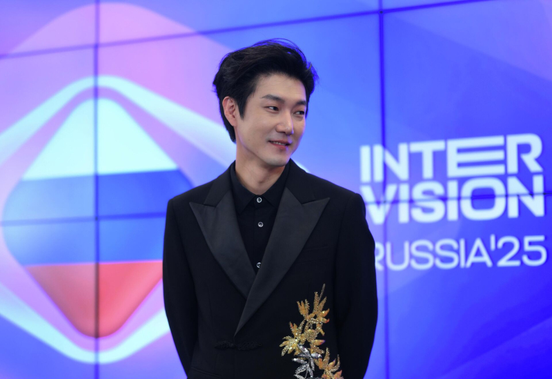 Их отговаривали, но они не послушали. Артисты, которые влюбились в Россию