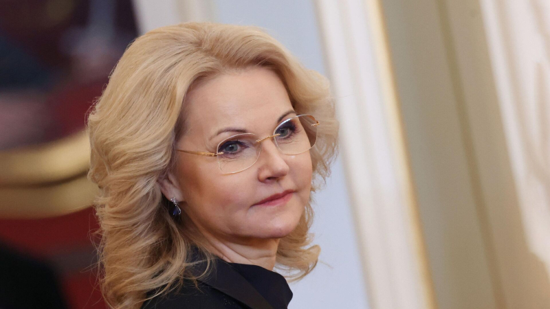 Изменения в выплатах единого пособия могут принять в марте, завила Голикова