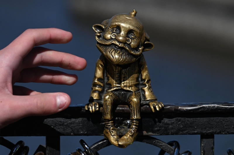 Квест по талисманам: самые необычные мини-скульптуры России