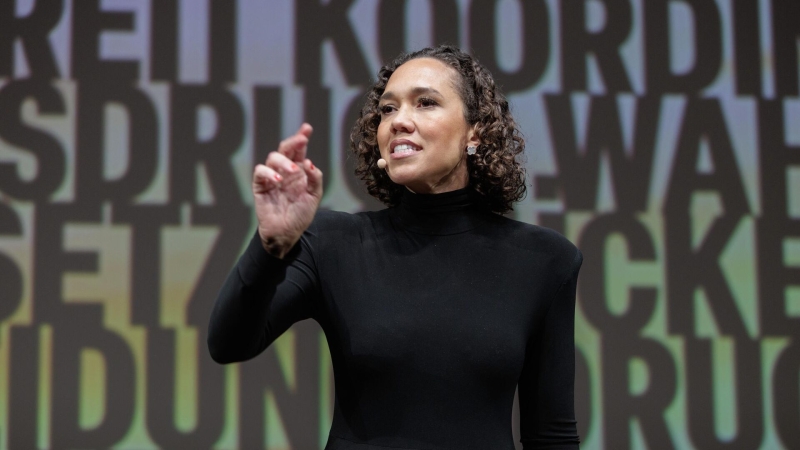 Лидер немецкой СвДП пообещала обриться налысо в случае проигрыша на выборах