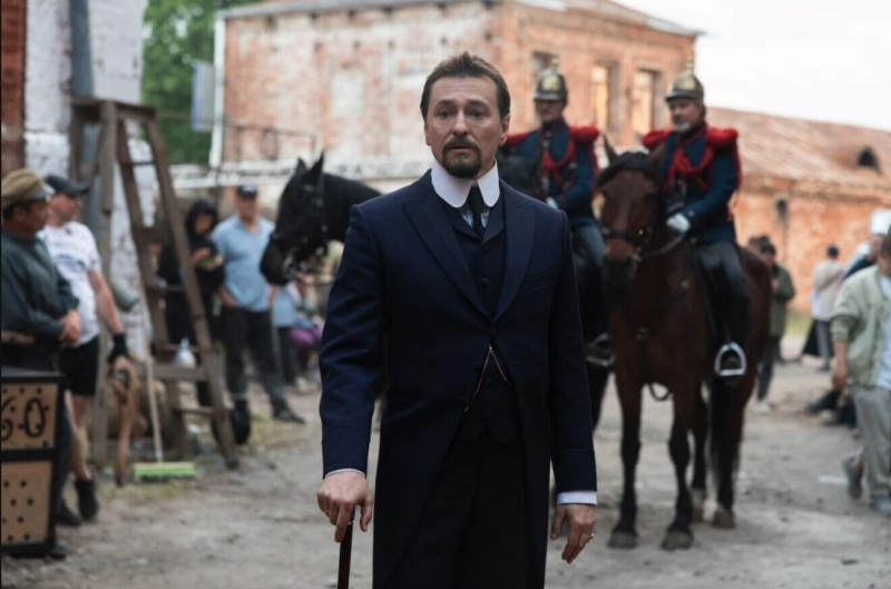 Лучшие фильмы, сериалы и артисты 2025 года: к кому улетят "Золотые орлы"