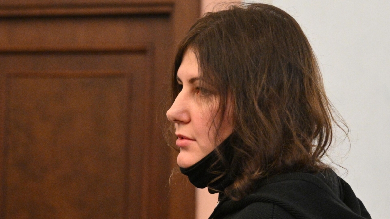 Лурье подала заявление на Долину в службу судебных приставов