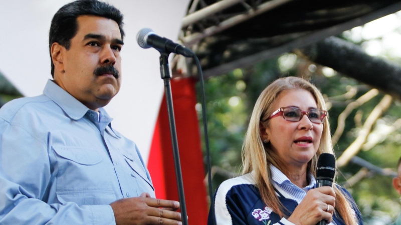 Мадуро должен немедленно вернуться на свой пост, заявил глава МИД Венесуэлы