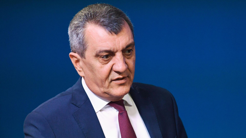 Меняйло поручил оценить ущерб от падения обломков БПЛА в Беслане