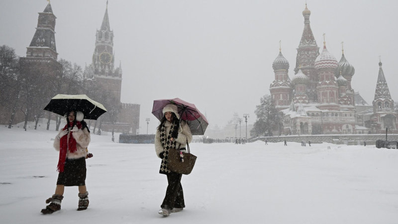 Москвичей предупредили о резком понижении атмосферного давления