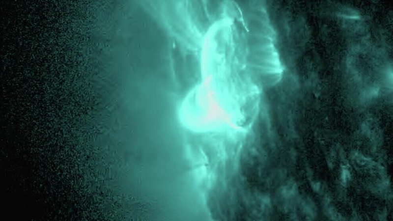 На Солнце произошла сильная вспышка