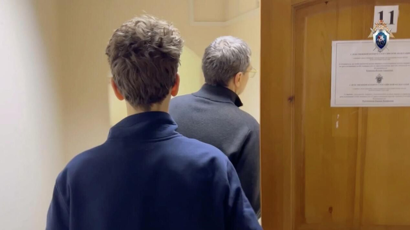 Найденный в Красноярске подросток рассказал, чем ему угрожали мошенники