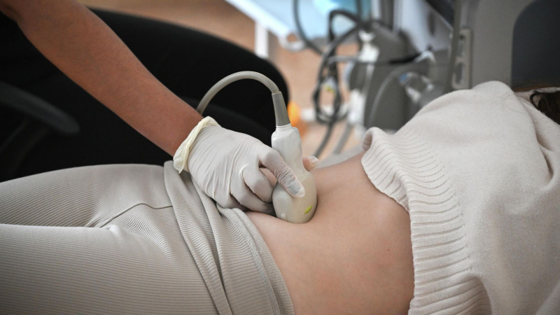 Онколог рассказал, какие обследования нужно проходить людям после 30 лет