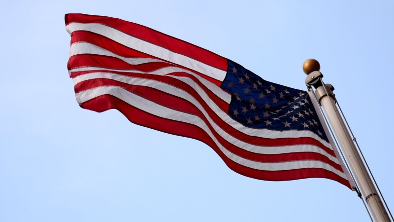 Опрос: более половины американцев считают, что Трамп зашел слишком далеко