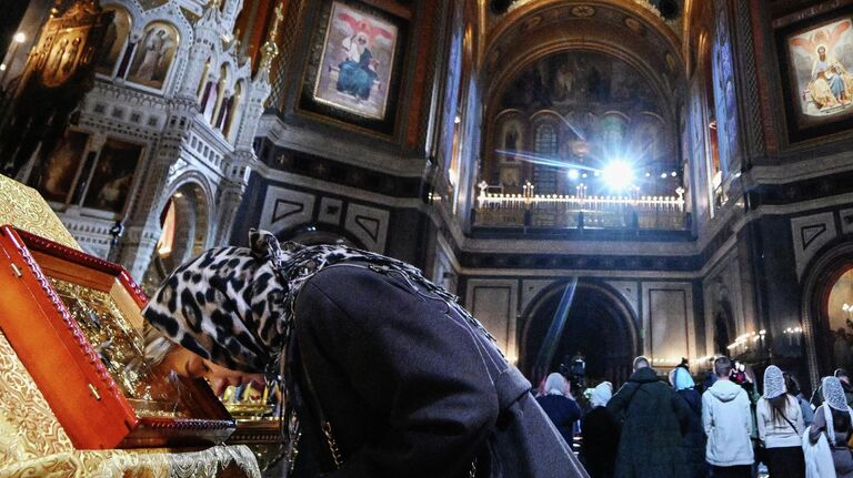 Патриарх Кирилл рассказал, как отдавал отцовские долги