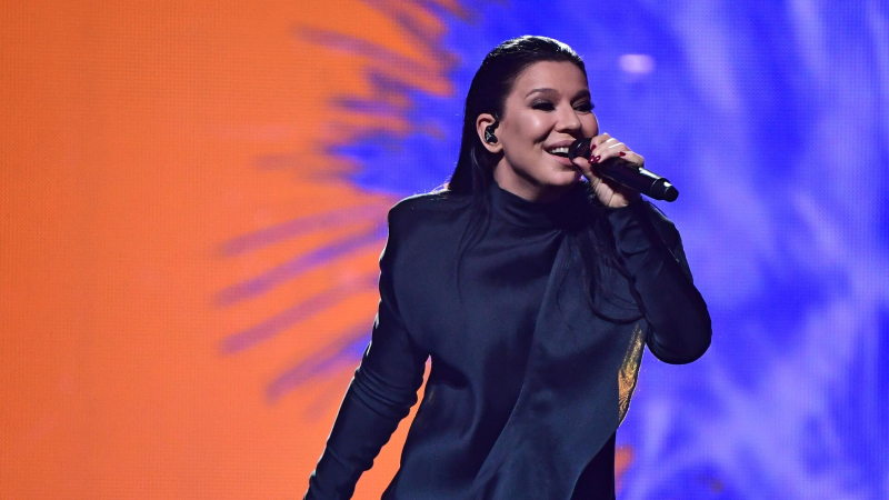 Певица Елка намекнула, что вышла замуж