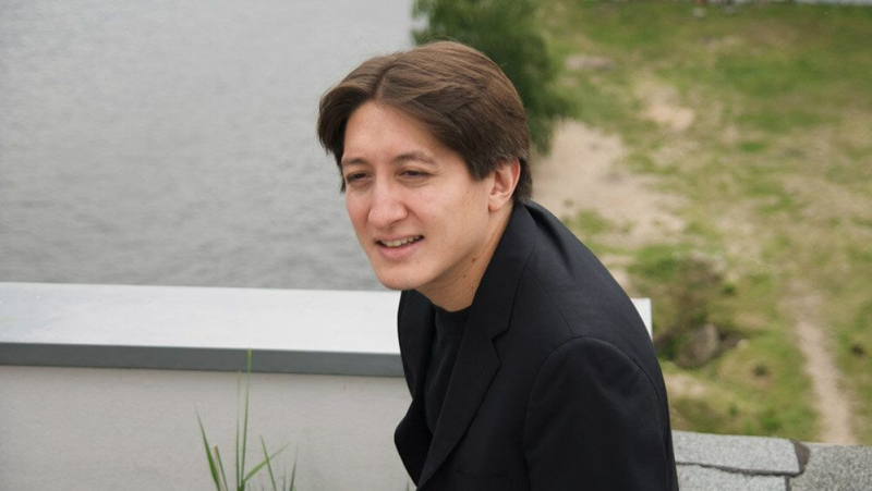 Пианист Кемпф рассказал, как отдыхает в поездках в Россию