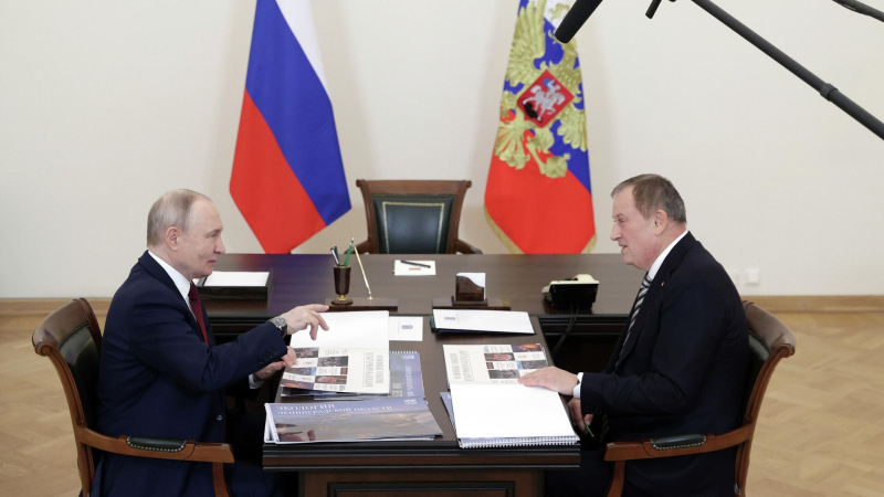 Путин и Дрозденко обсудили земельные сертификаты для контрактников