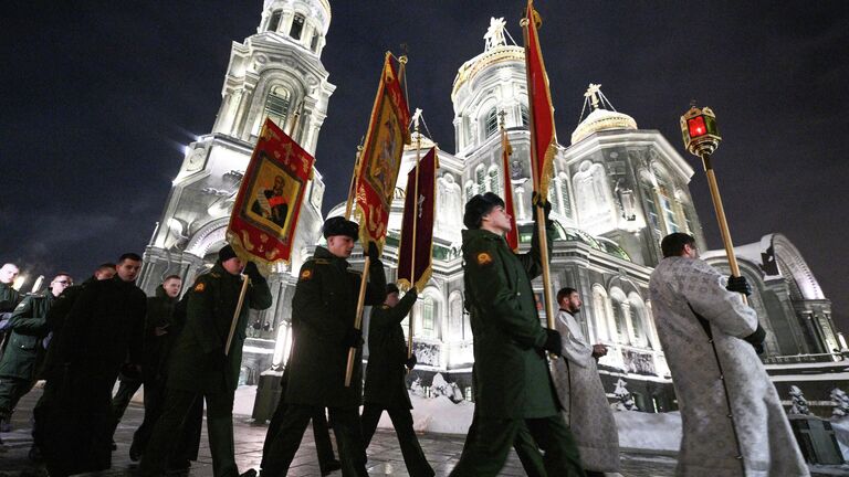 Путин окунулся в прорубь на Крещение