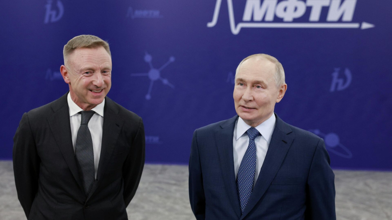 Путин пошутил о работе в МФТИ