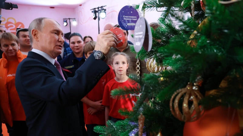 Путин рассказал, почему участвует в "Елке желаний"