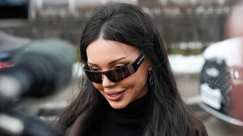 Самойлова не пришла на суд о разводе с Джиганом