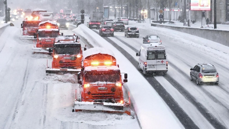 Собянин поблагодарил коммунальщиков за работу в усиленном режиме