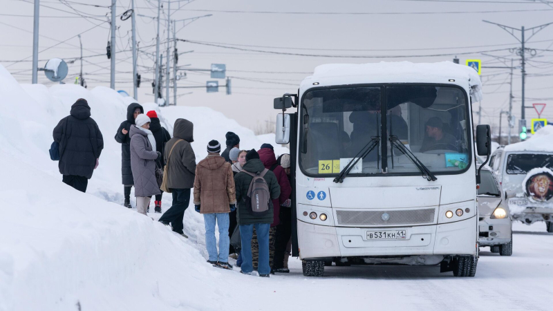 Солодов попросил Путина выделить средства на ремонт дорог после циклона