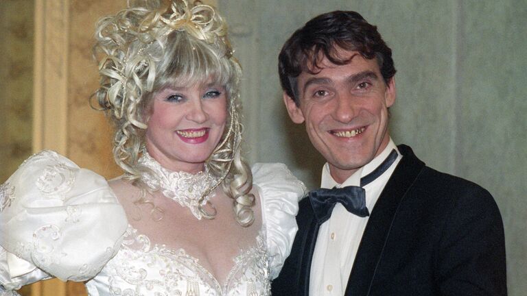 Спектакль, где играла Алентова, вывели из репертуара Театра Пушкина