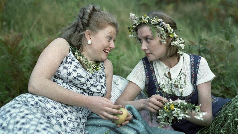 Спектакль, где играла Алентова, вывели из репертуара Театра Пушкина