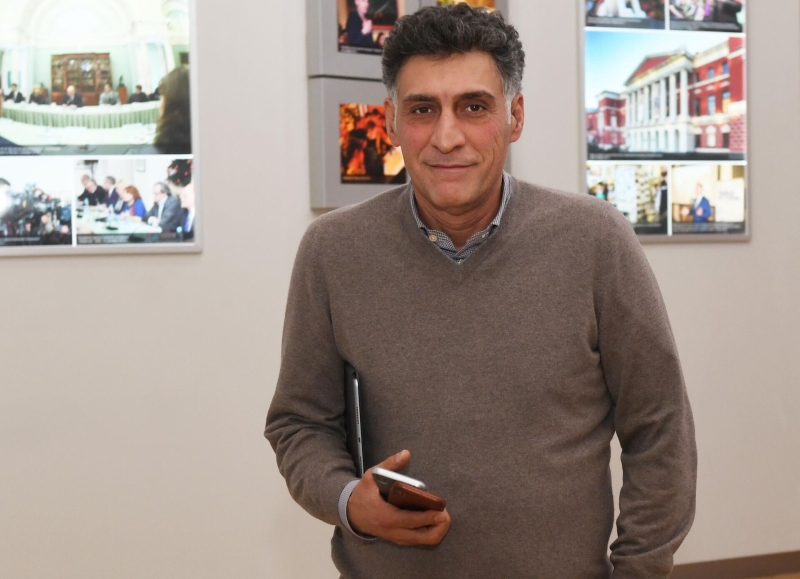 Стиль, сатира, ностальгия: как Тигран Кеосаян изменил кино и телевидение