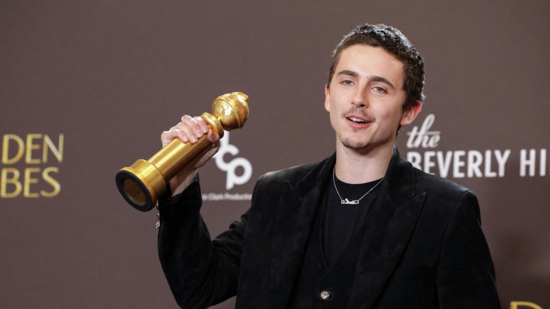 Тимоти Шаламе получил "Золотой глобус" за лучшую мужскую роль