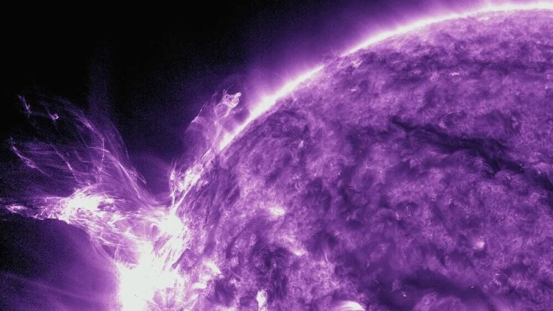 Ученые ожидают мощные вспышки на Солнце 19 и 20 января