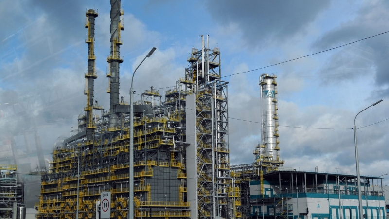 Ученый рассказал, как в России предотвращают вредные выбросы от нефтедобычи