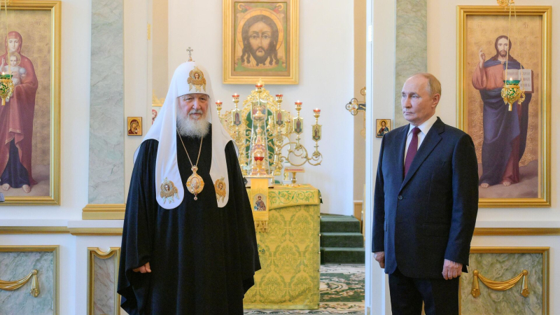Украинский митрополит назвал Путина и патриарха Кирилла героями