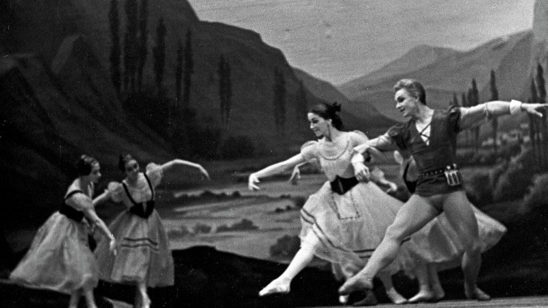 Умерла легендарная балерина