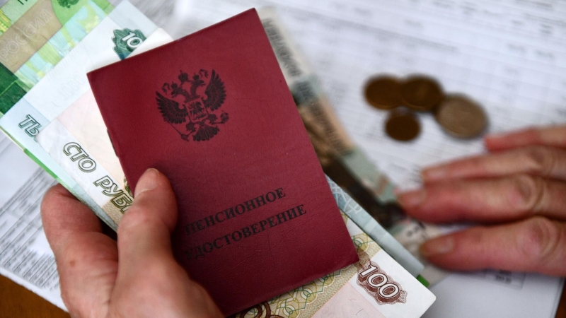 В Госдуму внесли проект о надбавке к пенсии на помощь и уход на дому