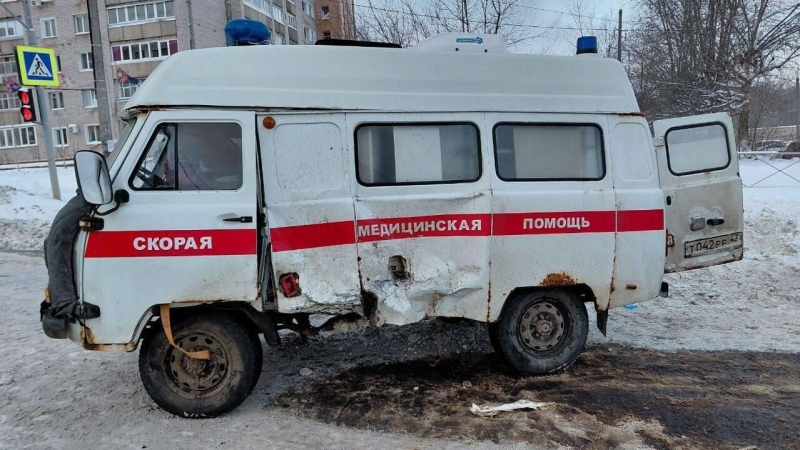 В Кировской области скорая попала в ДТП,  есть пострадавшие