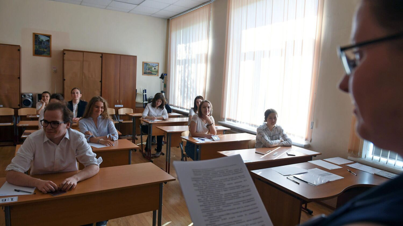 В российских школах могут сократить изучение иностранных языков