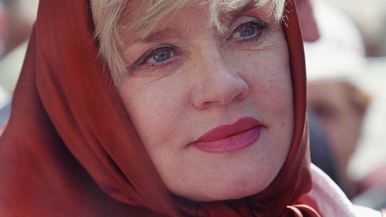 В Театре Пушкина заменили спектакль, где играла Алентова