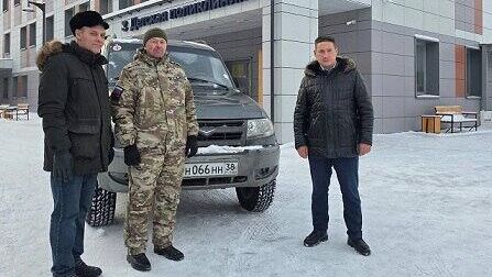 Врачи больницы в Приангарье передали землякам на СВО служебный внедорожник