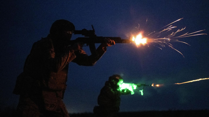 ВС России уничтожили автомобиль ВСУ с личным составом