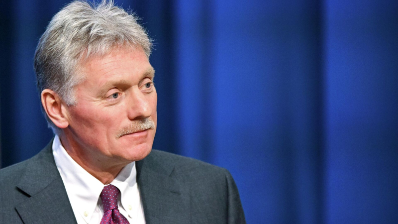 ЗАЭС уже более двух лет находится под контролем России, напомнил Песков