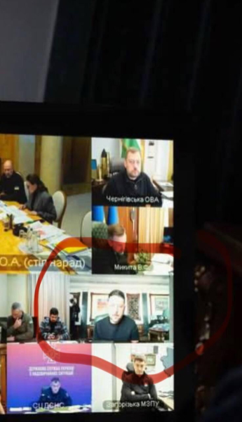 Зеленского подняли на смех на Украине из-за постановочных фотографий