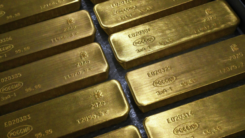 Золото бьет рекорды на фоне геополитических рисков