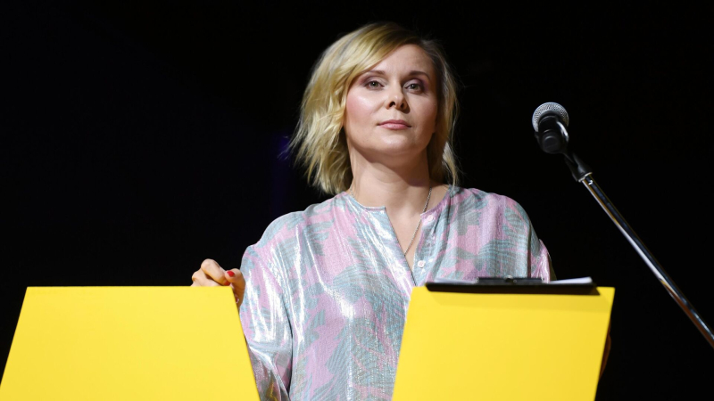 Актриса Троянова* убеждала суд, что не находилась под иностранным влиянием