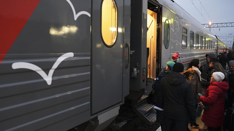 Число задержанных поездов "Таврия" возросло до десяти