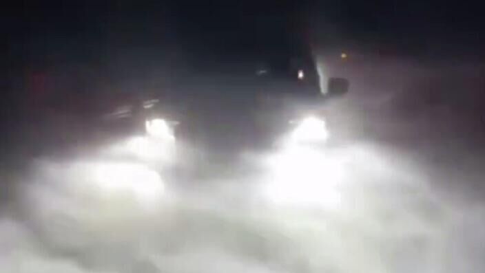 Для вывода транспорта из заснеженной Териберки сформируют колонну