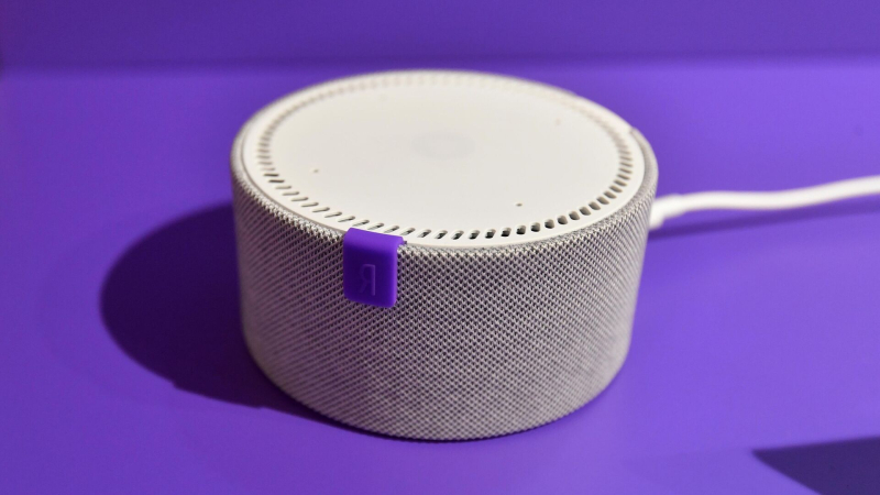 Эксперт рассказал о росте рынка умных колонок в России