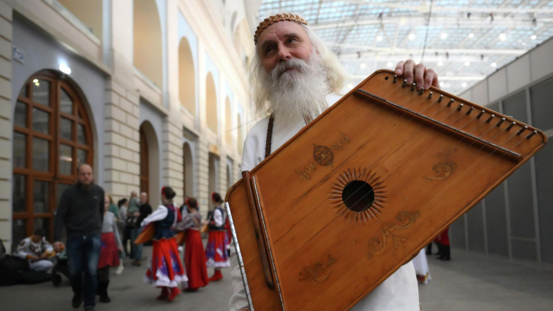 Гусли признали национальным музыкальным инструментом России