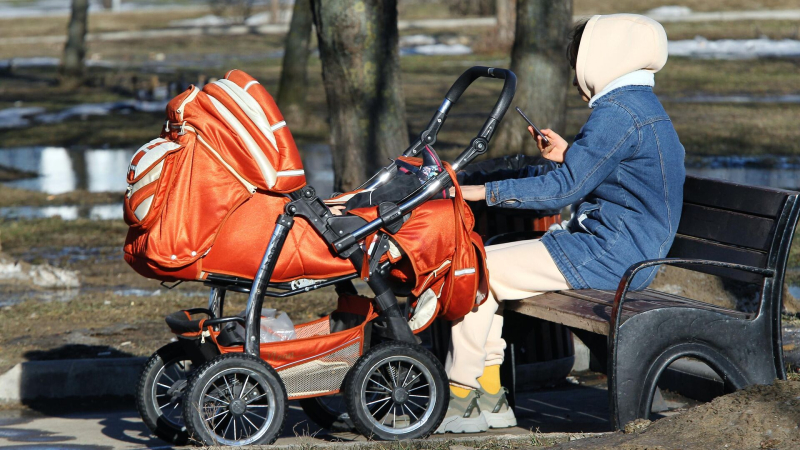 Кравцов рассказал о ситуации с ясельными группами в детсадах